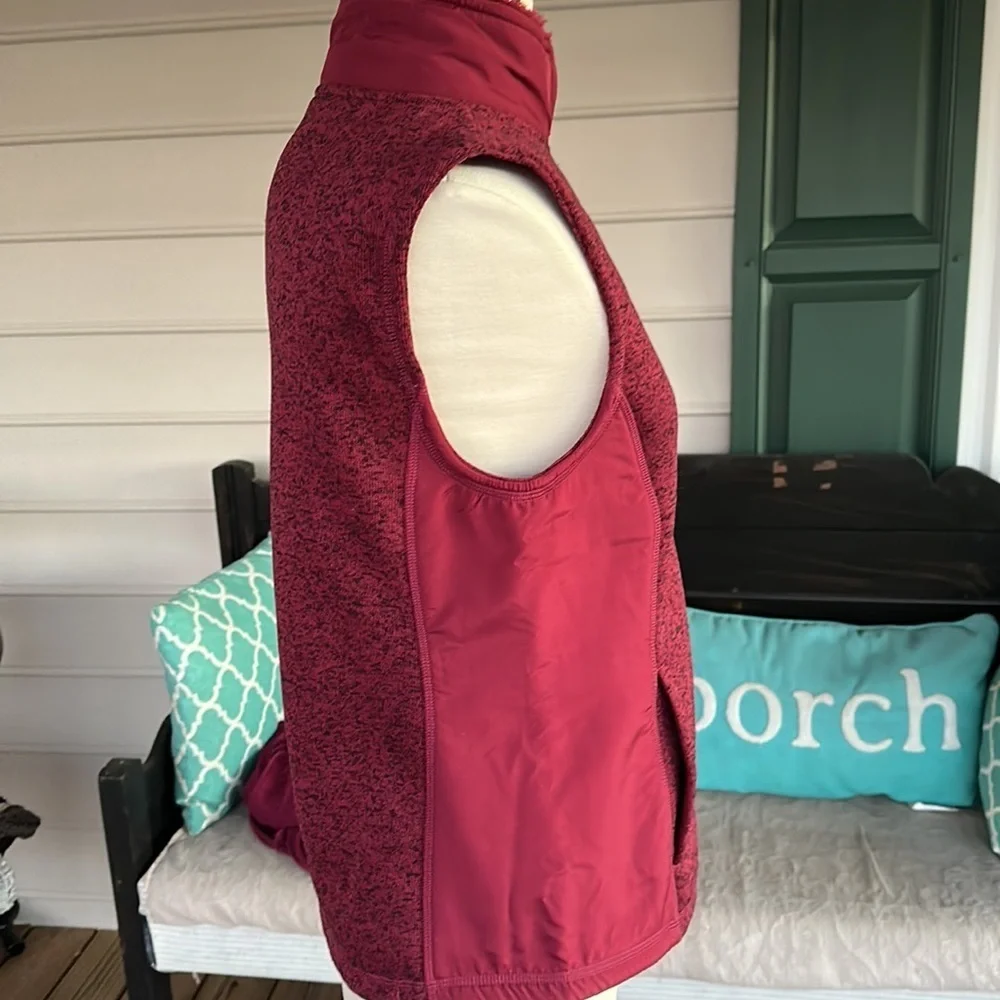 G. H. Bass & Co women’s fleece vest size S